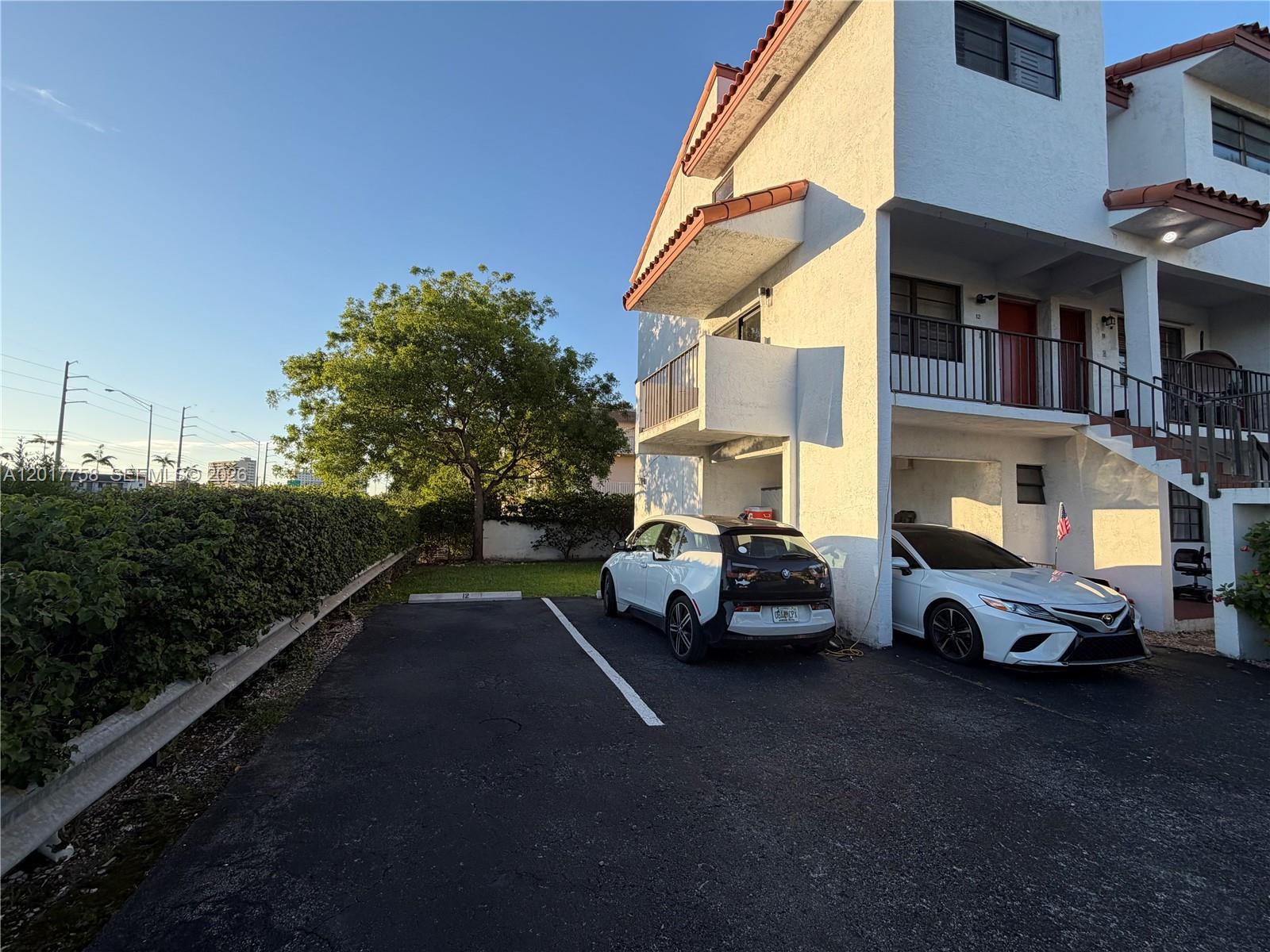 421 Swallow Dr 12