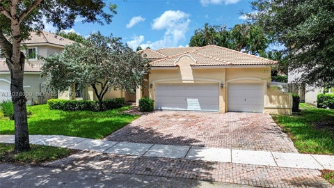 Photo of 1971 SE 21st Ct, Homestead, FL 33035 (MLS # A12078000)