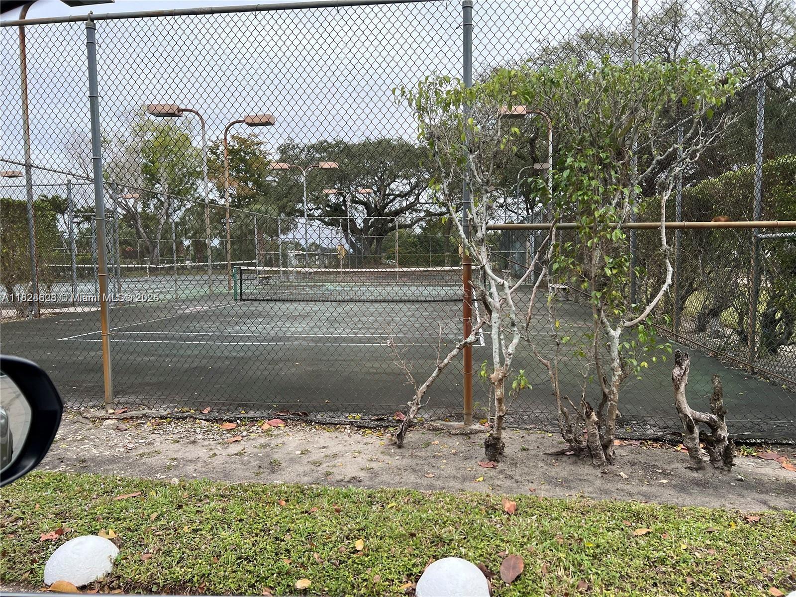 INVERWOOD CONDO - Residential