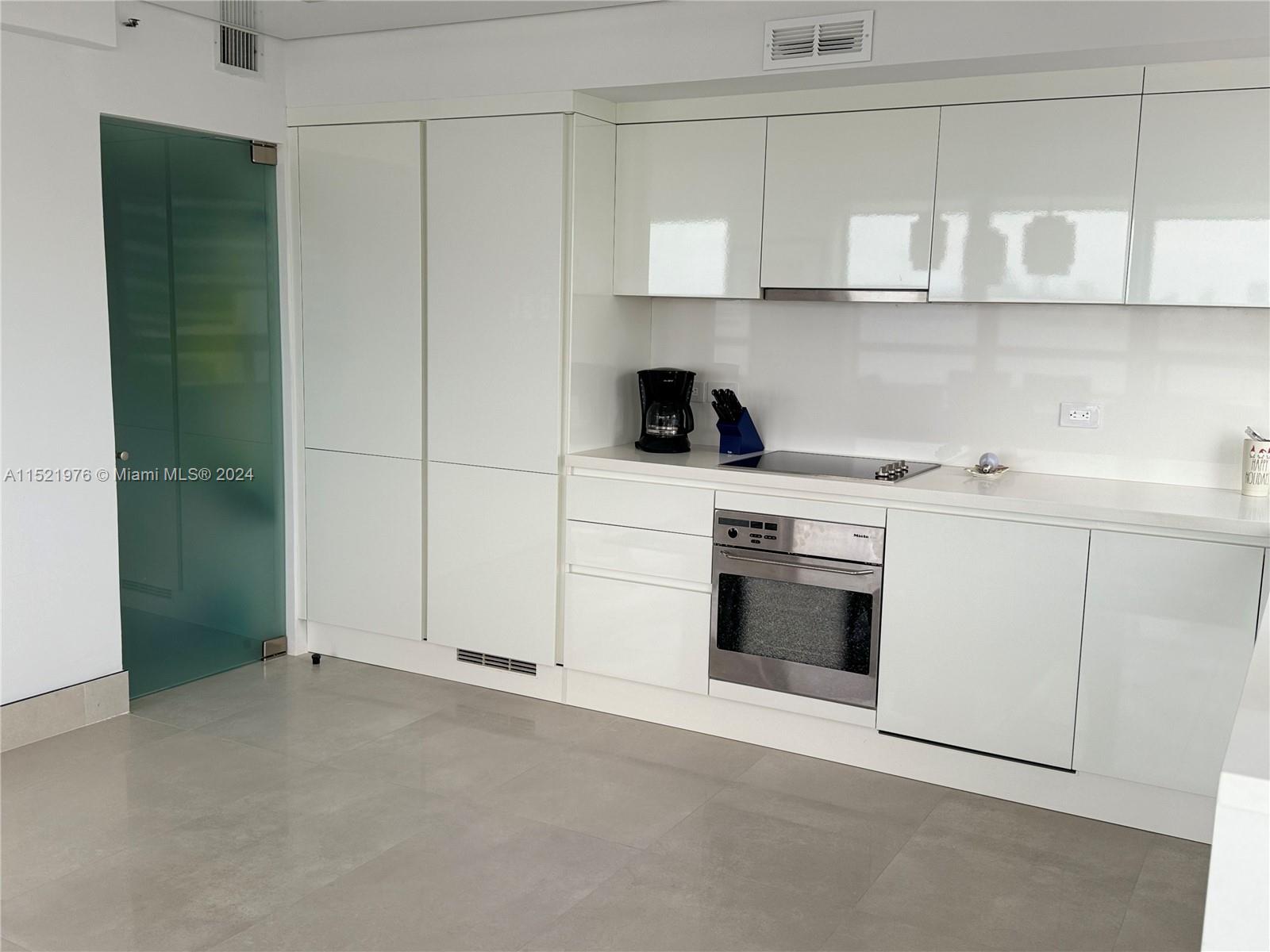 Miami, Florida 33129, United States, 2 Bedrooms Bedrooms, ,2 BathroomsBathrooms,Residential,Active,66178