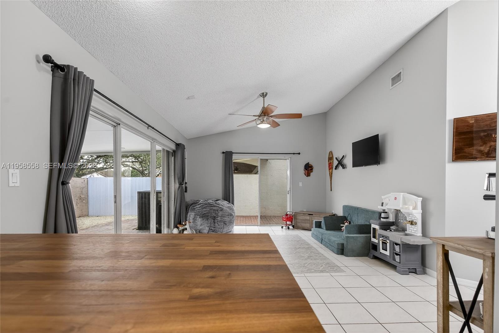 LAKES ON THE GREEN GWENDO - Residential