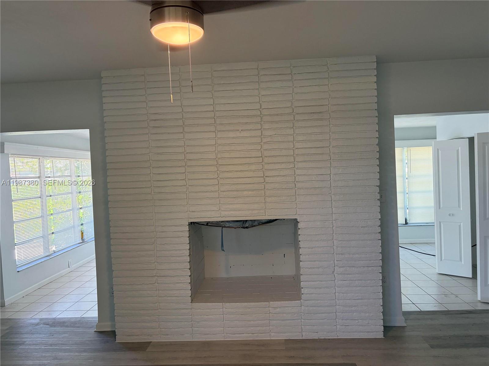 LAUDERDALE - Residential Lease