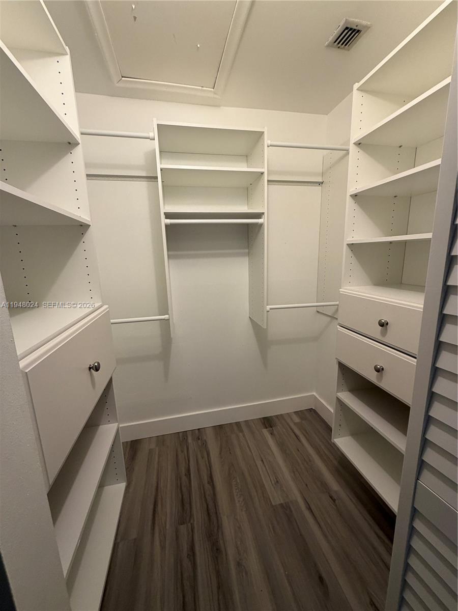 KINGSPORT ESTATES CONDO - Residential