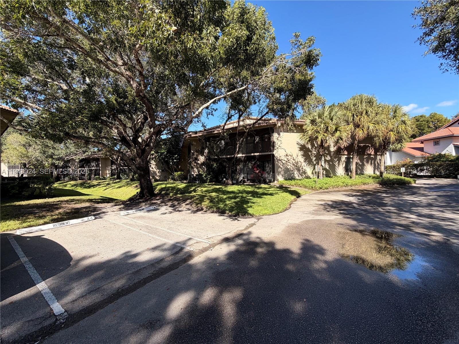 KINGSPORT ESTATES CONDO - Residential