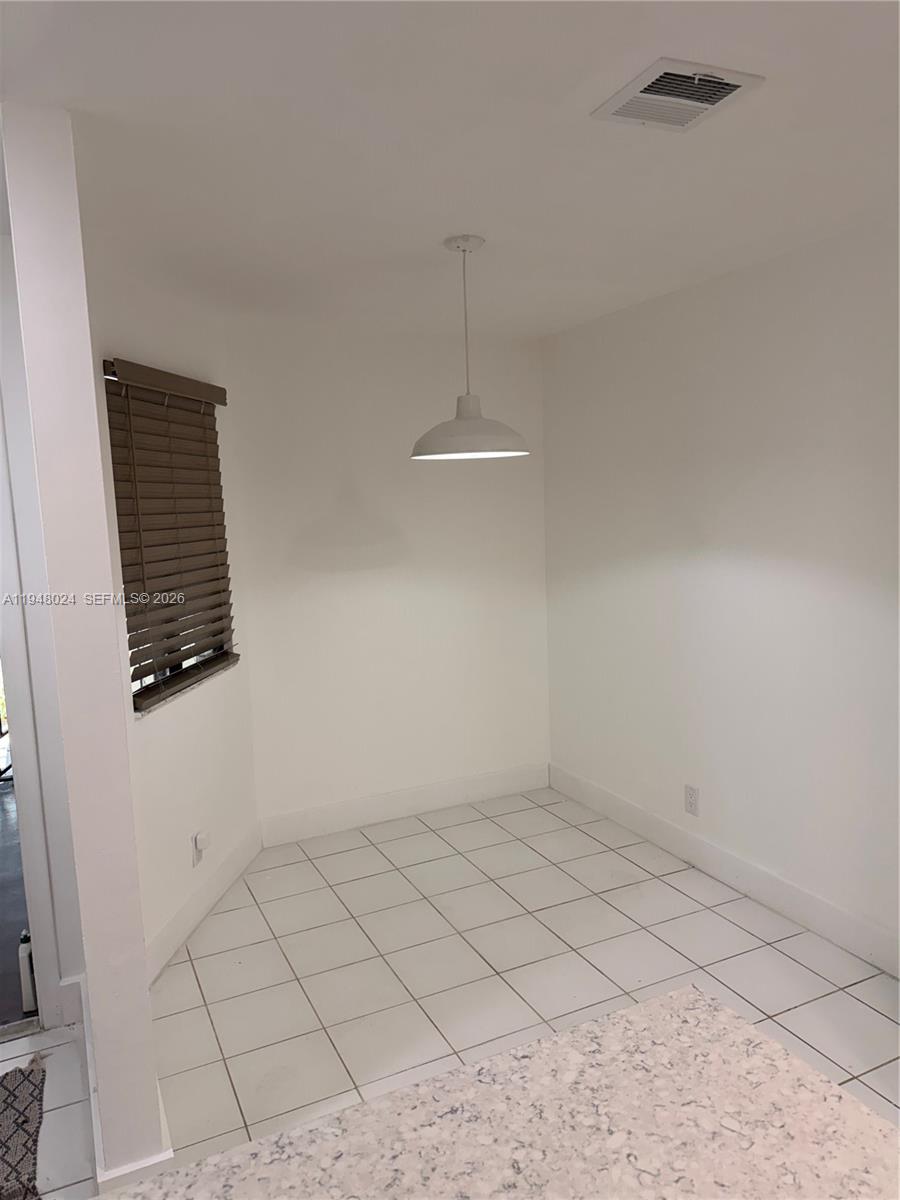 KINGSPORT ESTATES CONDO - Residential