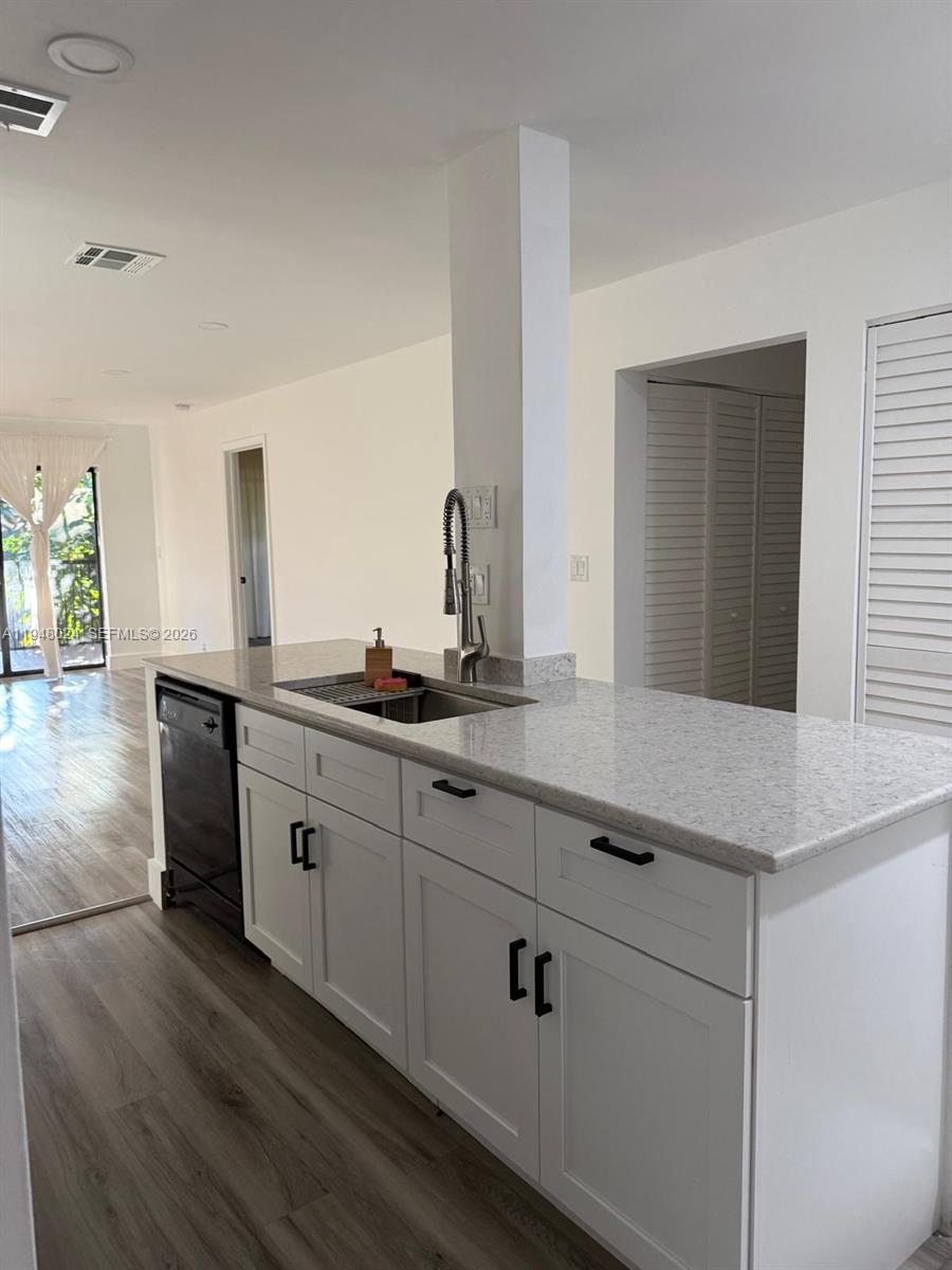 KINGSPORT ESTATES CONDO - Residential