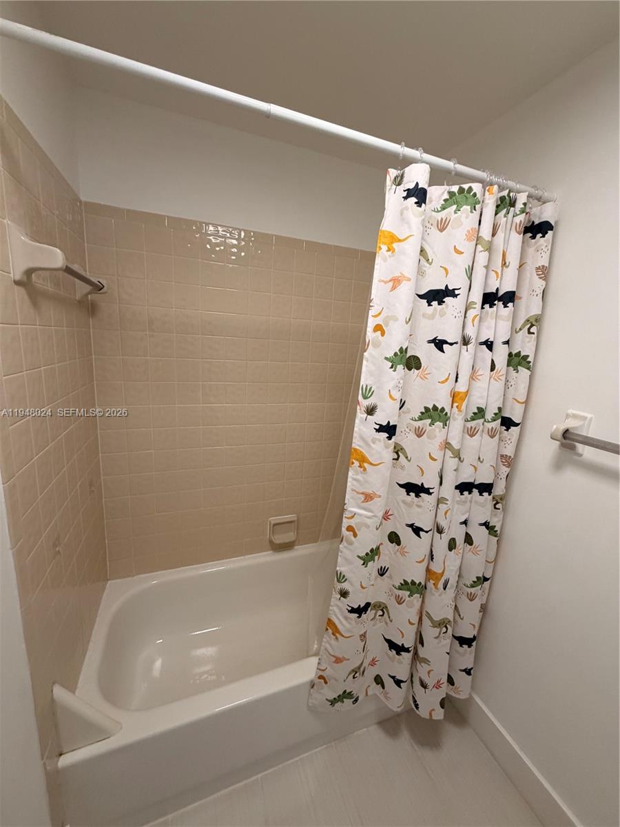 KINGSPORT ESTATES CONDO - Residential