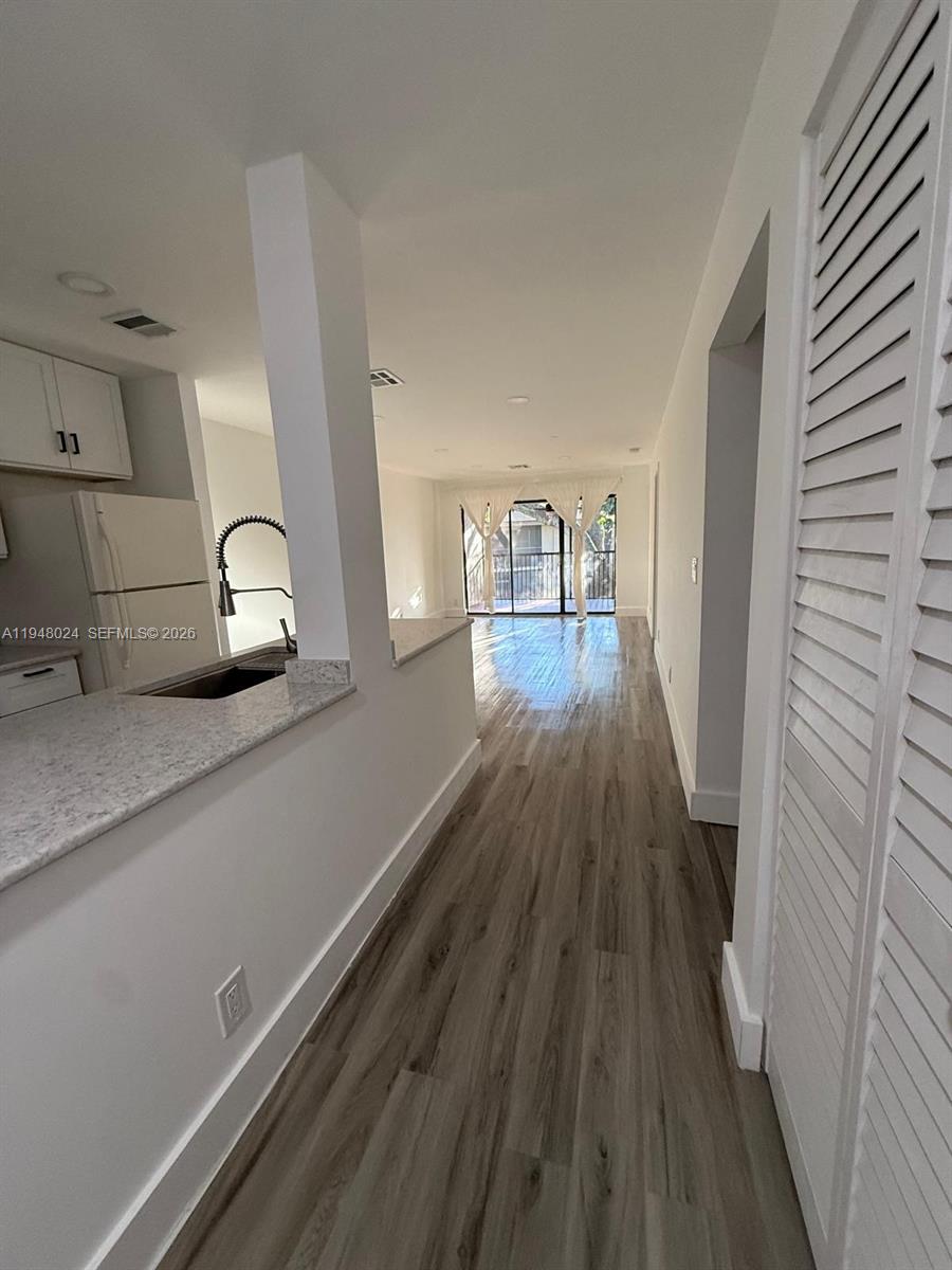 KINGSPORT ESTATES CONDO - Residential