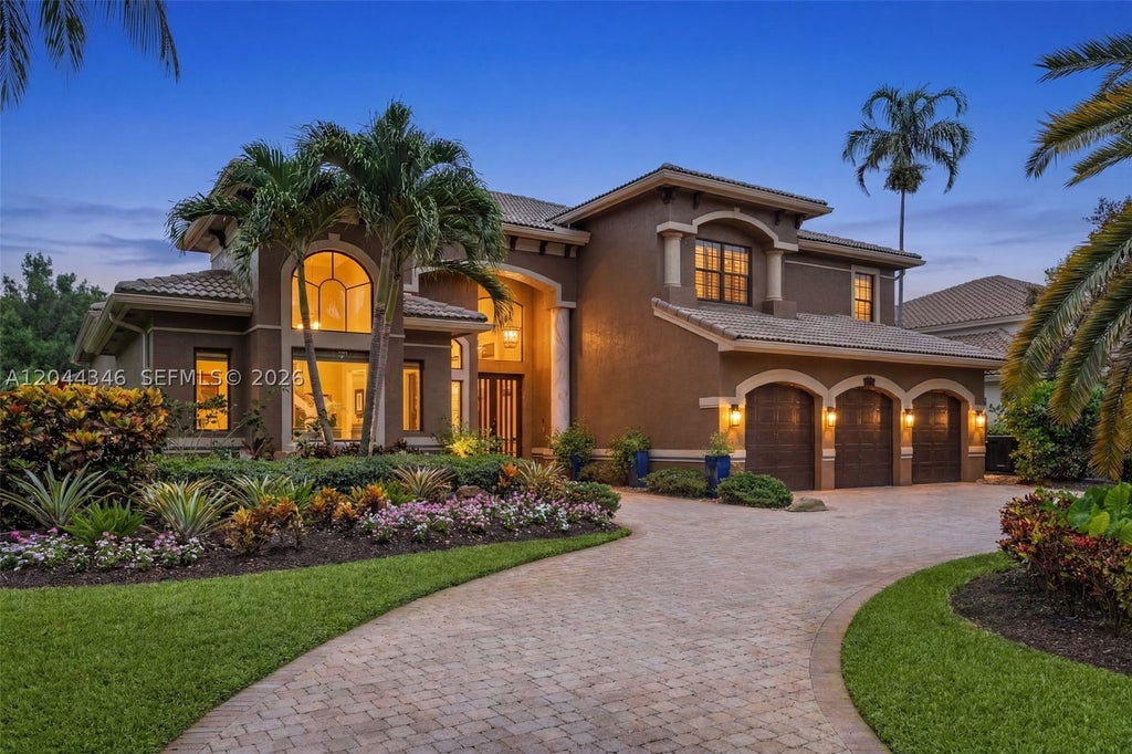 Photo of 2982 E Lake Vista Cir, Davie, FL 33328 (MLS # A12044346)