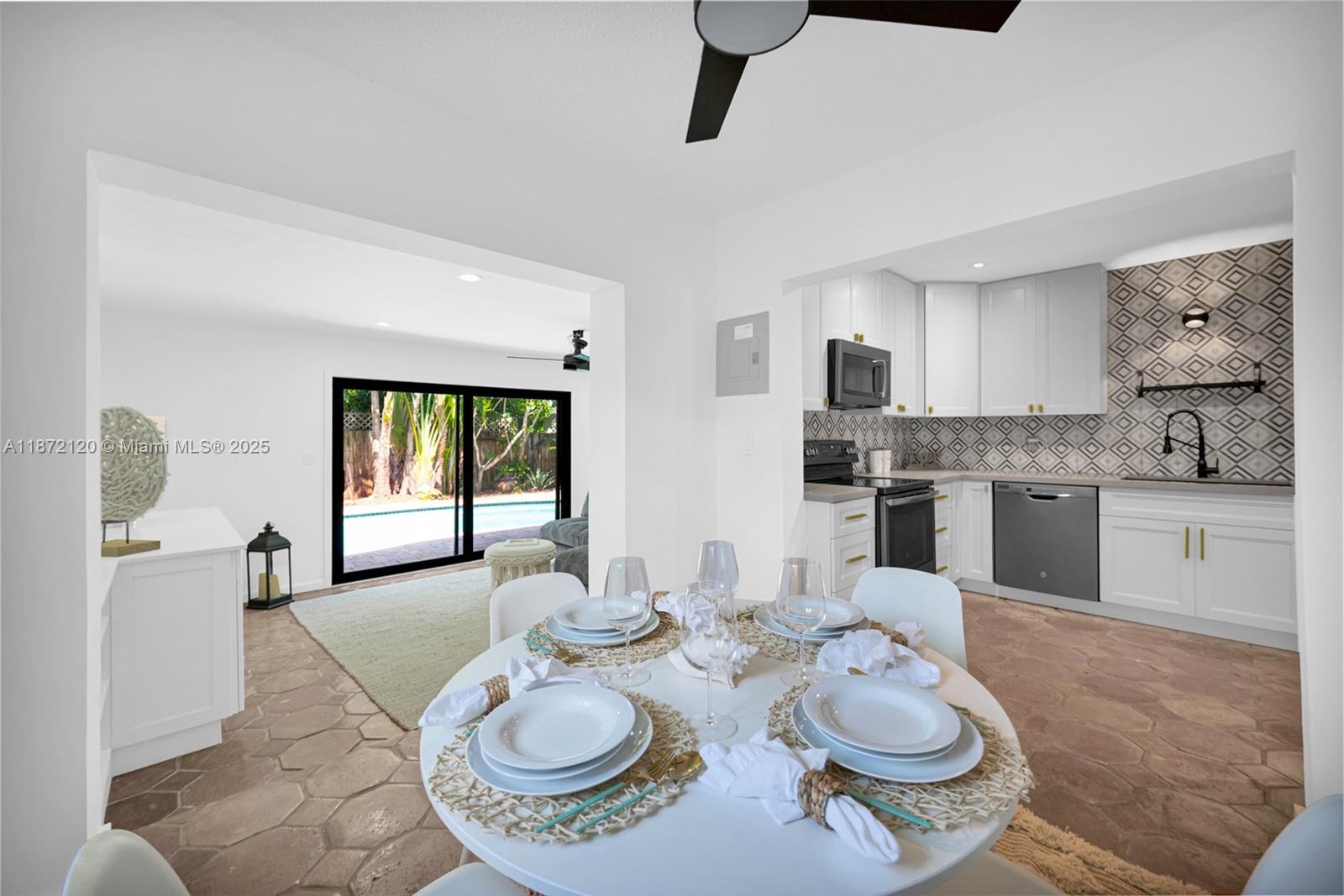 NORTH ANDREWS TERRACE FIR - Residential