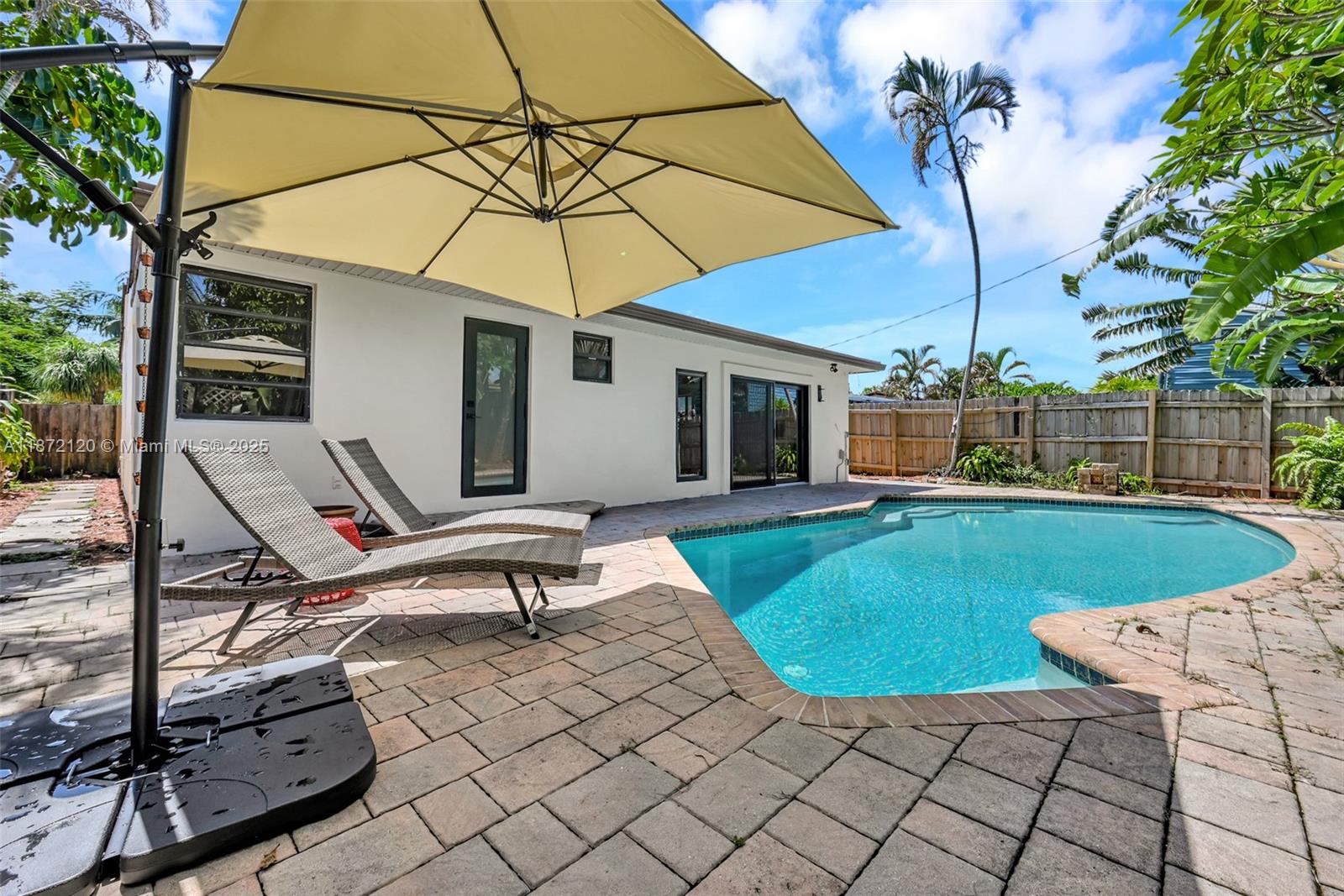 NORTH ANDREWS TERRACE FIR - Residential