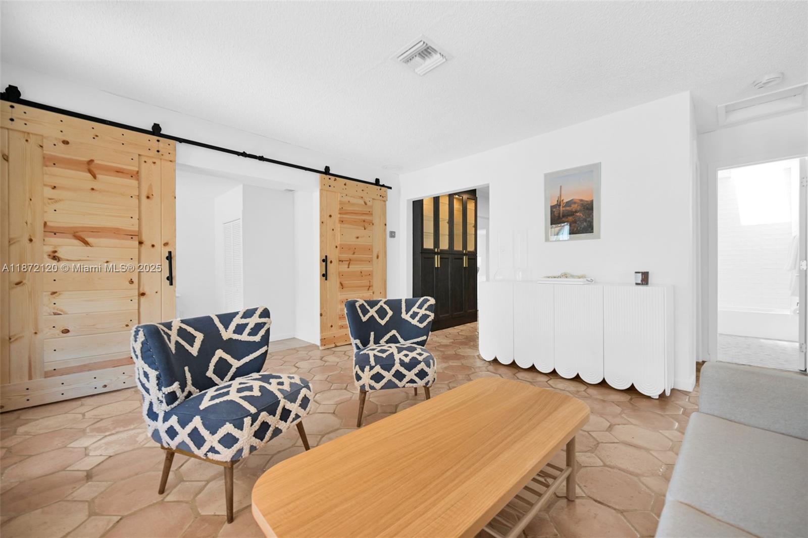 NORTH ANDREWS TERRACE FIR - Residential