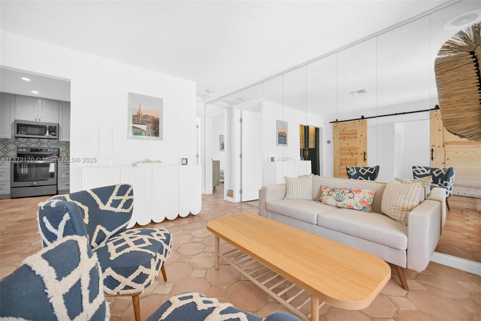 NORTH ANDREWS TERRACE FIR - Residential