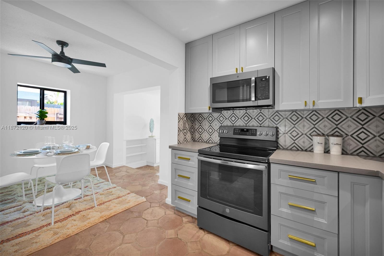 NORTH ANDREWS TERRACE FIR - Residential