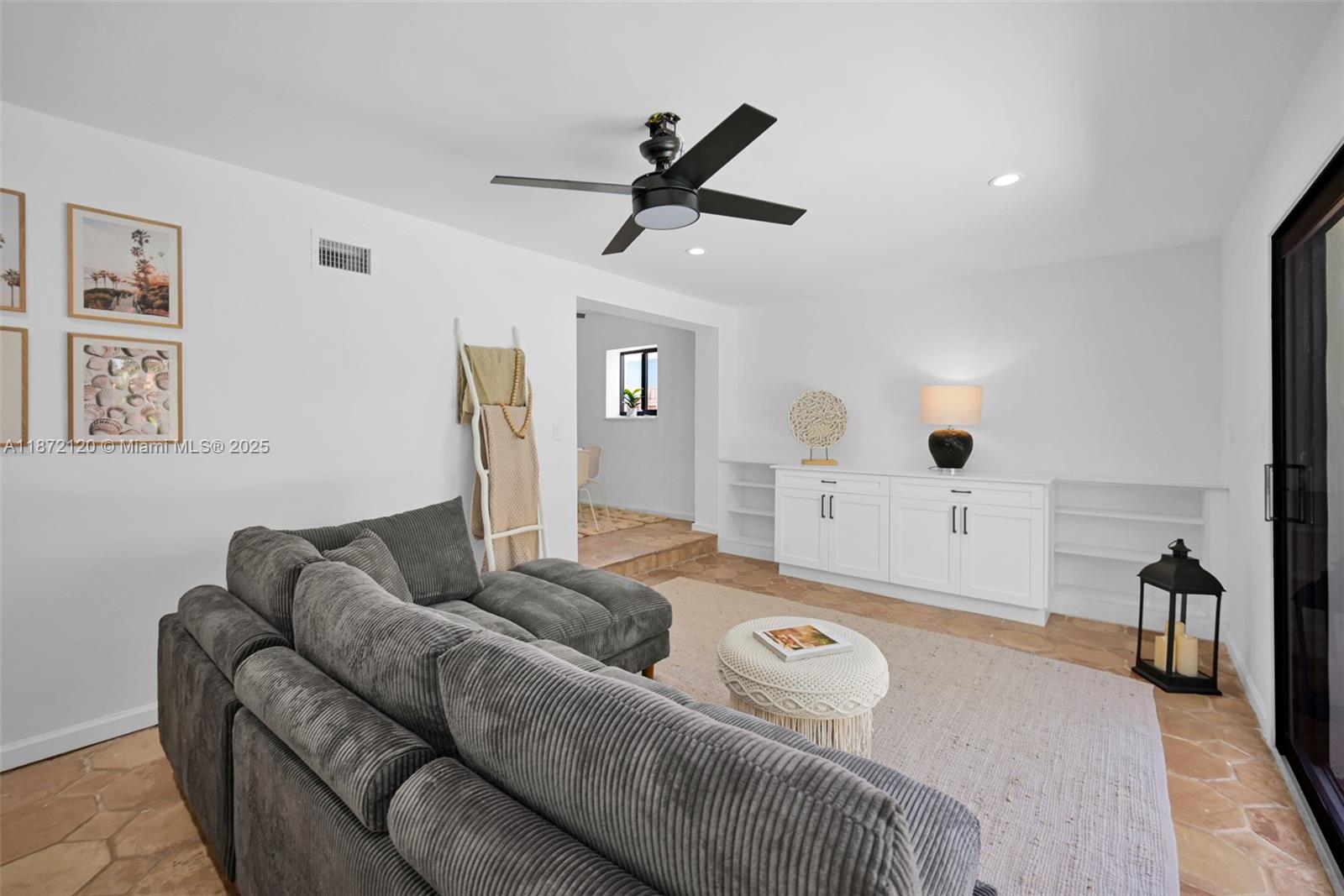 NORTH ANDREWS TERRACE FIR - Residential