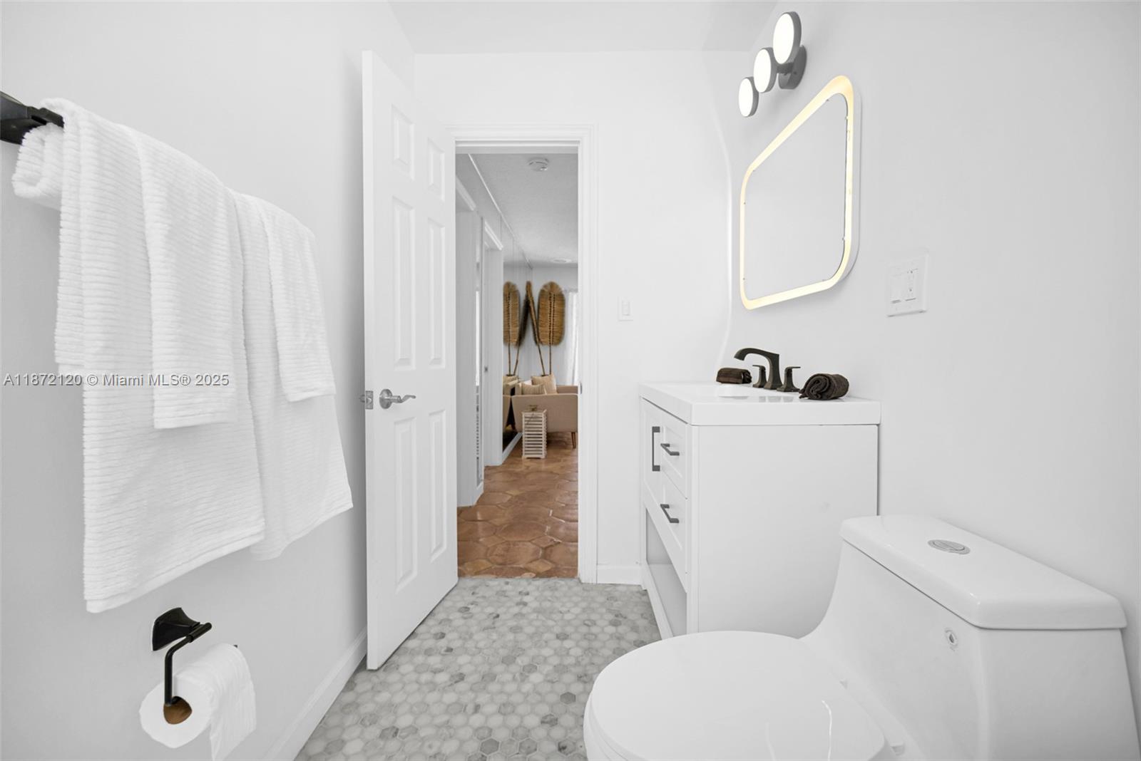 NORTH ANDREWS TERRACE FIR - Residential