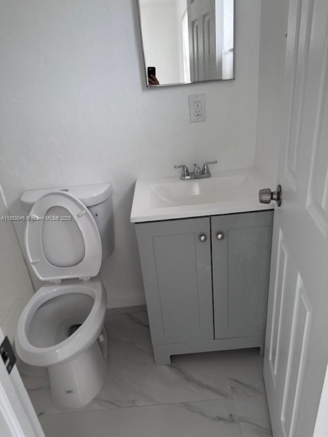 PLAYLAND ISLES - Residential Lease