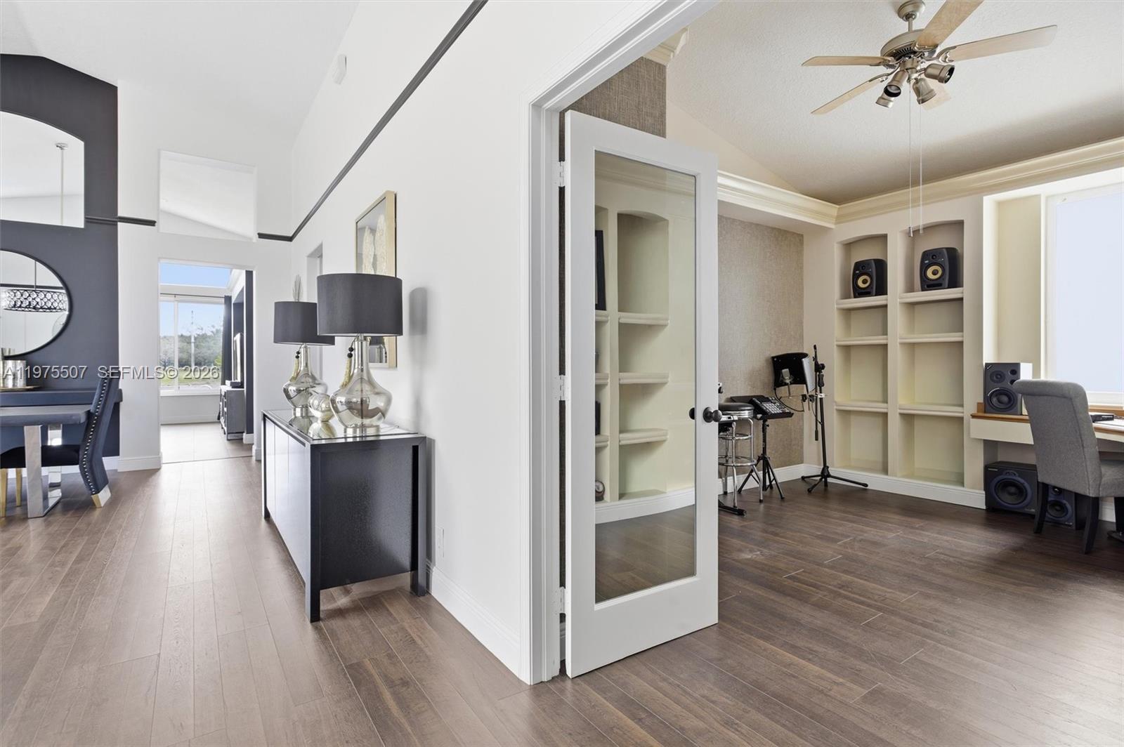 SUNSET LAKES PLAT ONE - Residential