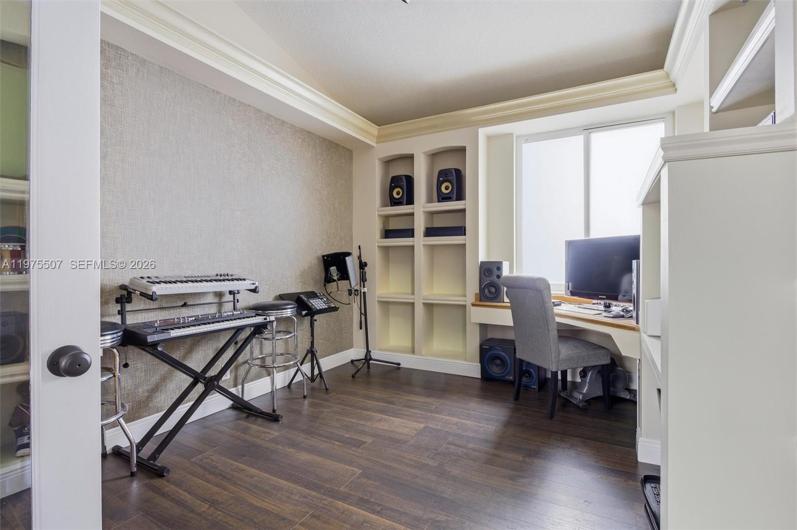 SUNSET LAKES PLAT ONE - Residential