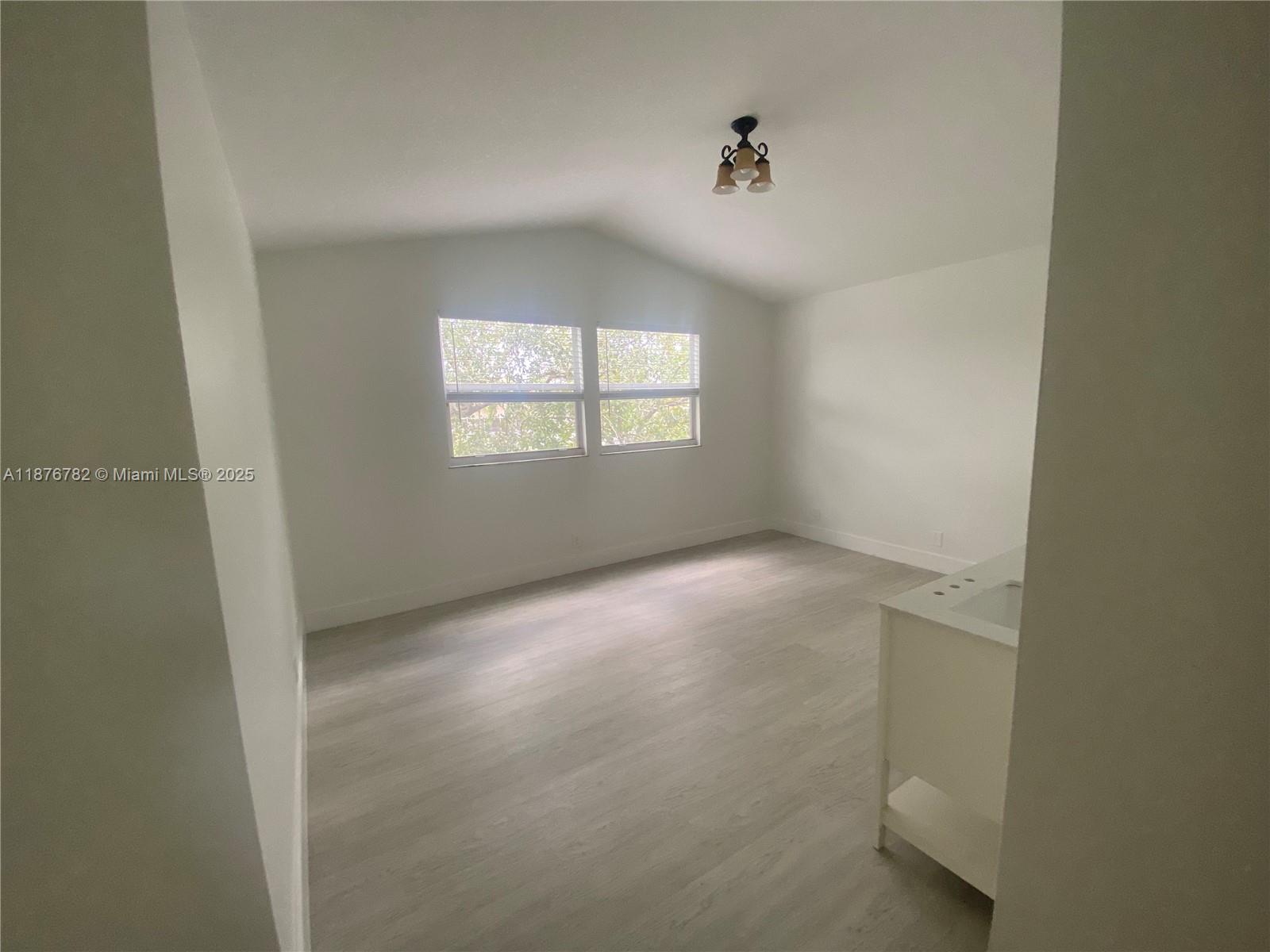 SECTOR 4 - 1ST ADDITION - Residential Lease