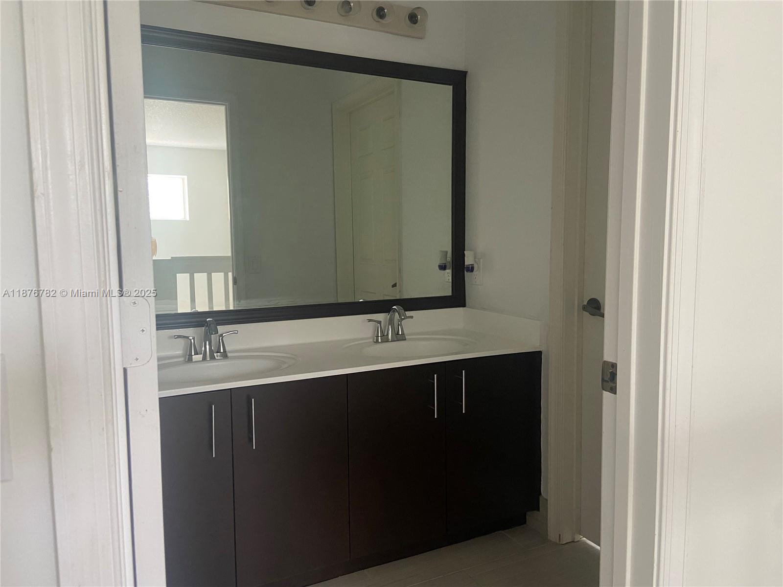 SECTOR 4 - 1ST ADDITION - Residential Lease