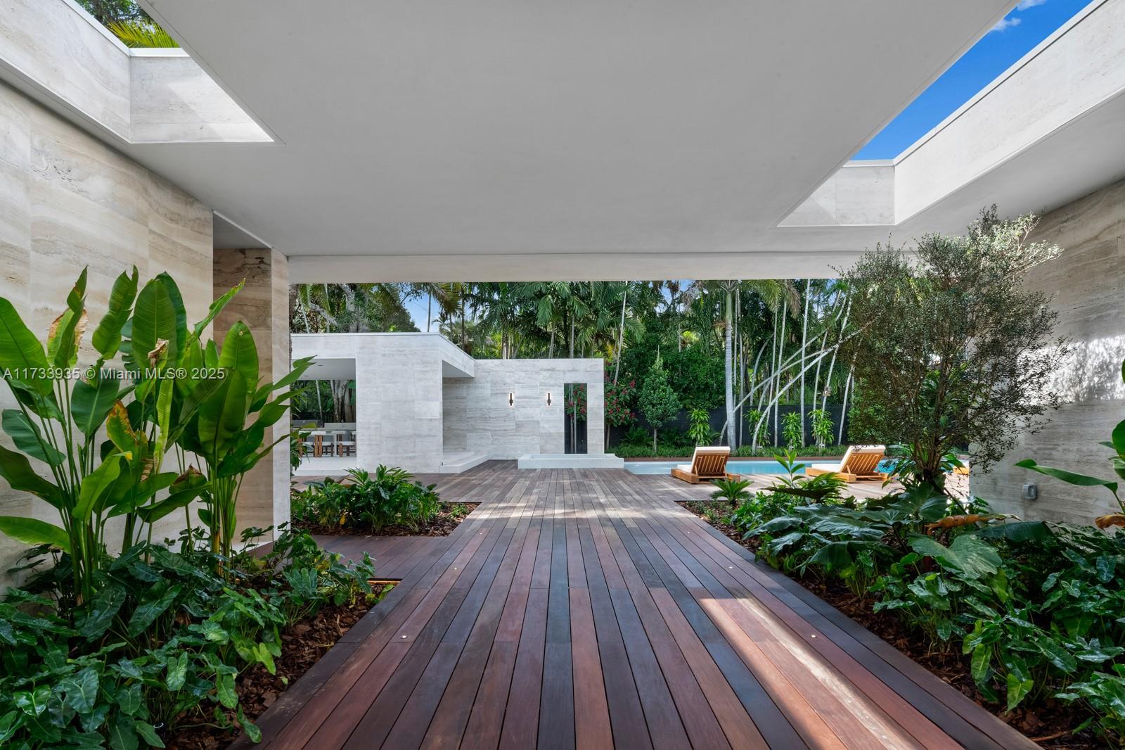 CLEVELAND PARK - Residential