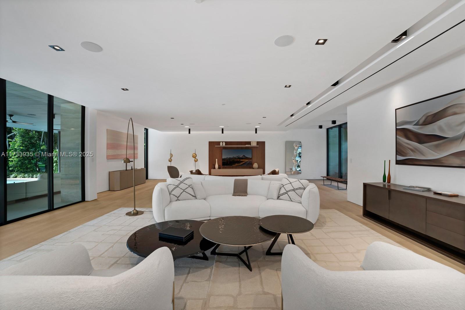 CLEVELAND PARK - Residential