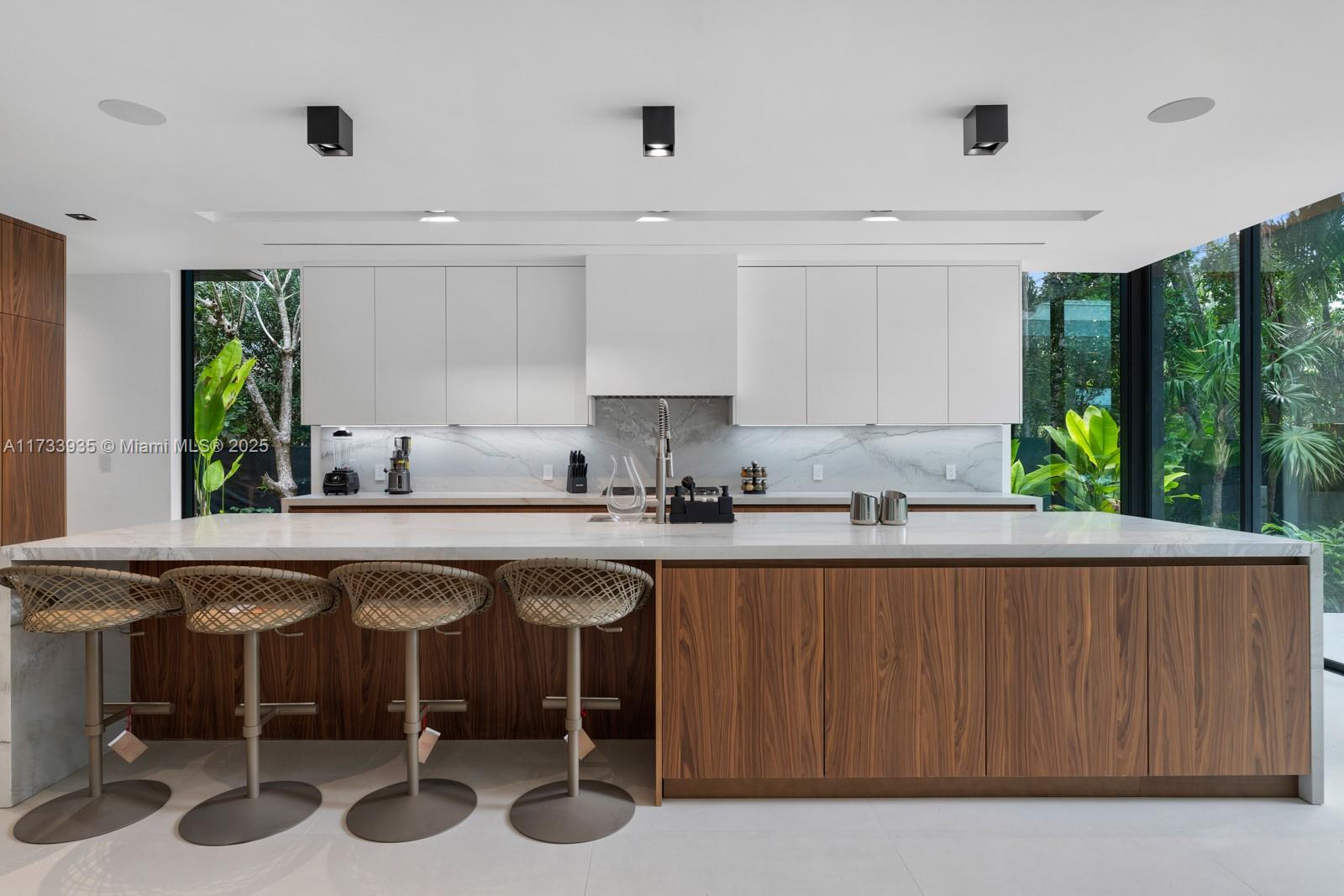 CLEVELAND PARK - Residential