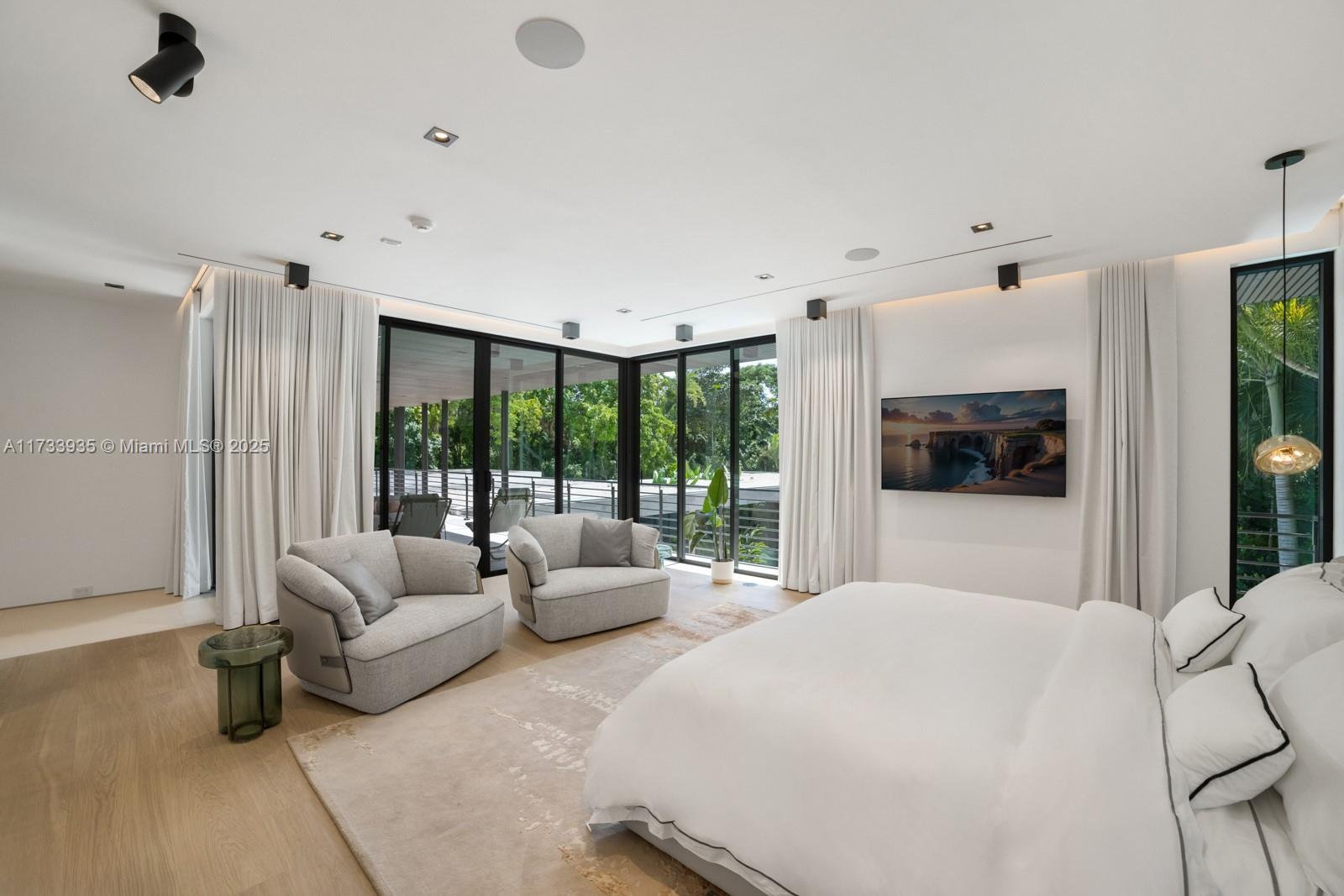 CLEVELAND PARK - Residential