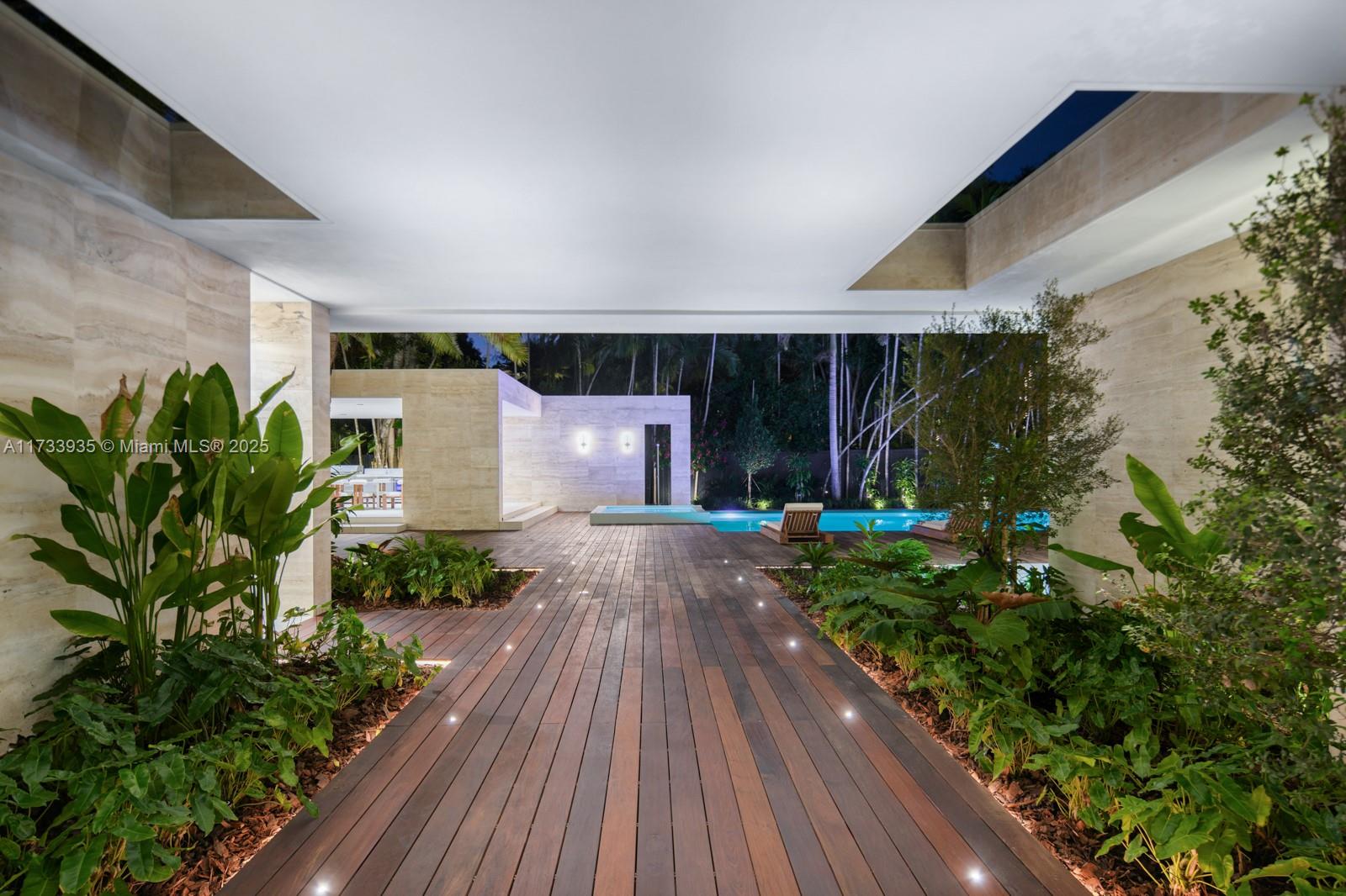 CLEVELAND PARK - Residential