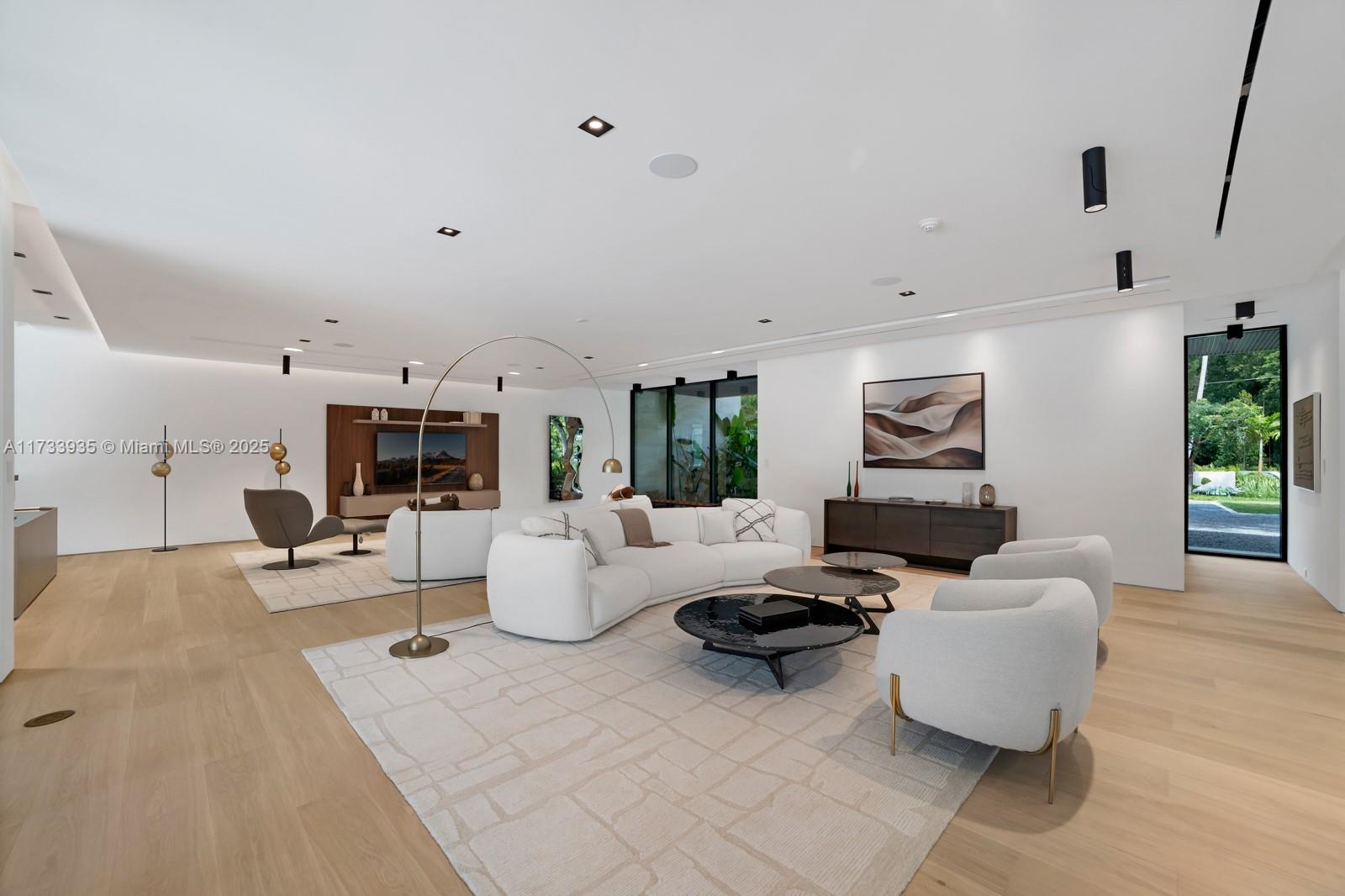 CLEVELAND PARK - Residential