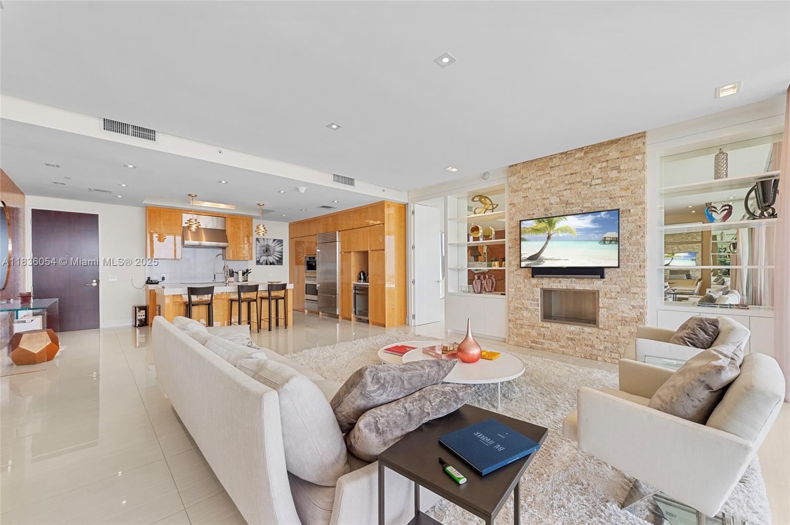 BAL HARBOUR NORTH SOUTH - Residential Lease