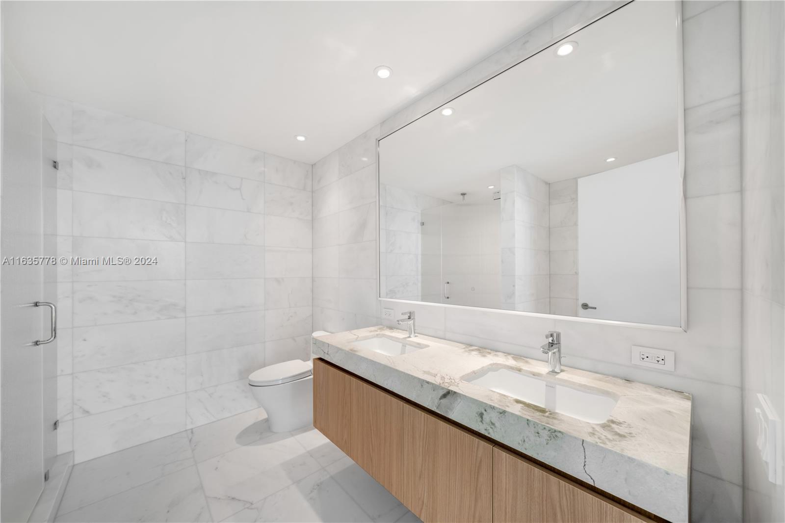 AQUARIUM SITE AMD - Residential