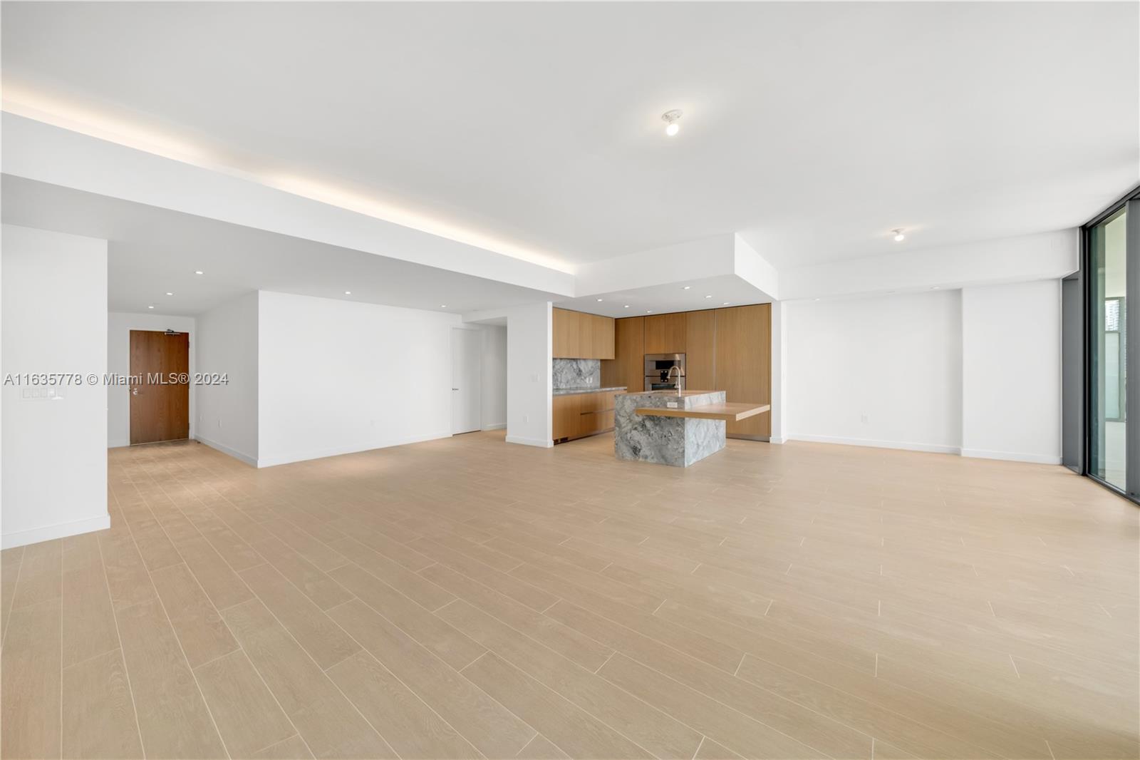AQUARIUM SITE AMD - Residential