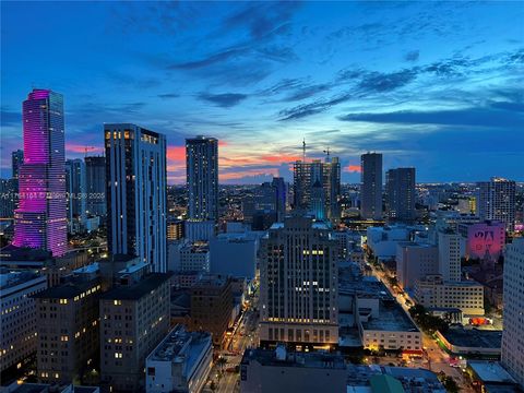 50 Biscayne Blvd 3309 Miami FL 33132