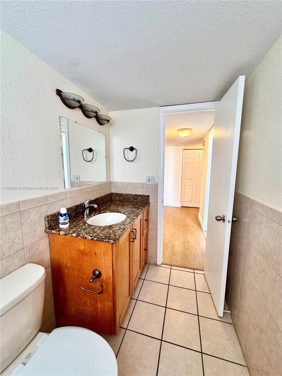 GOLDEN SURF TOWERS CONDO - Residential Lease