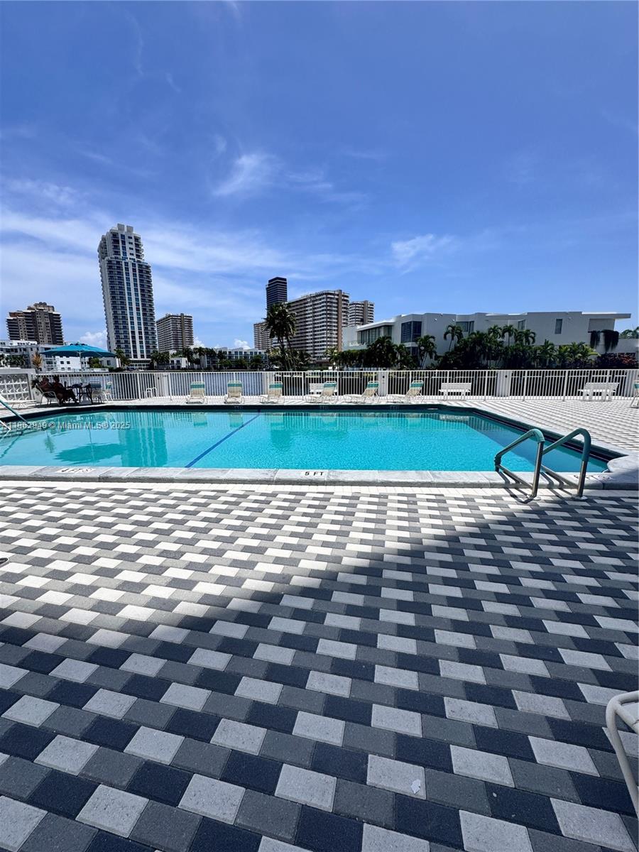 GOLDEN SURF TOWERS CONDO - Residential Lease