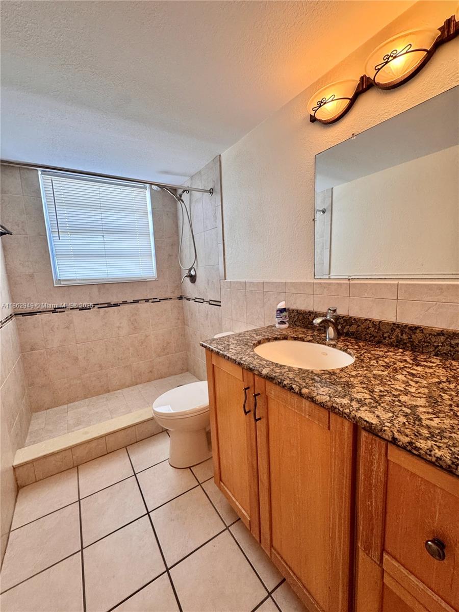 GOLDEN SURF TOWERS CONDO - Residential Lease