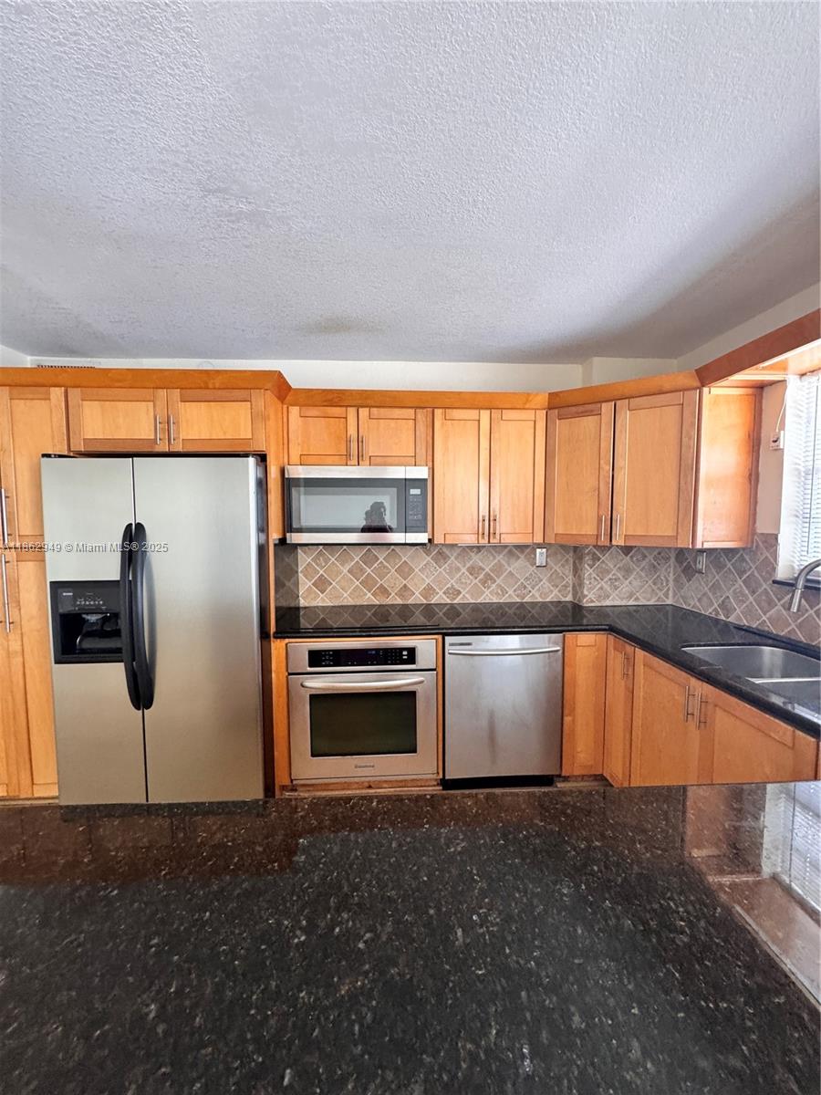 GOLDEN SURF TOWERS CONDO - Residential Lease