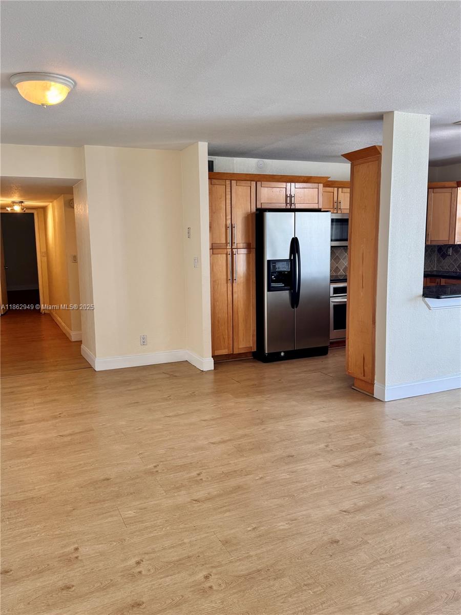 GOLDEN SURF TOWERS CONDO - Residential Lease