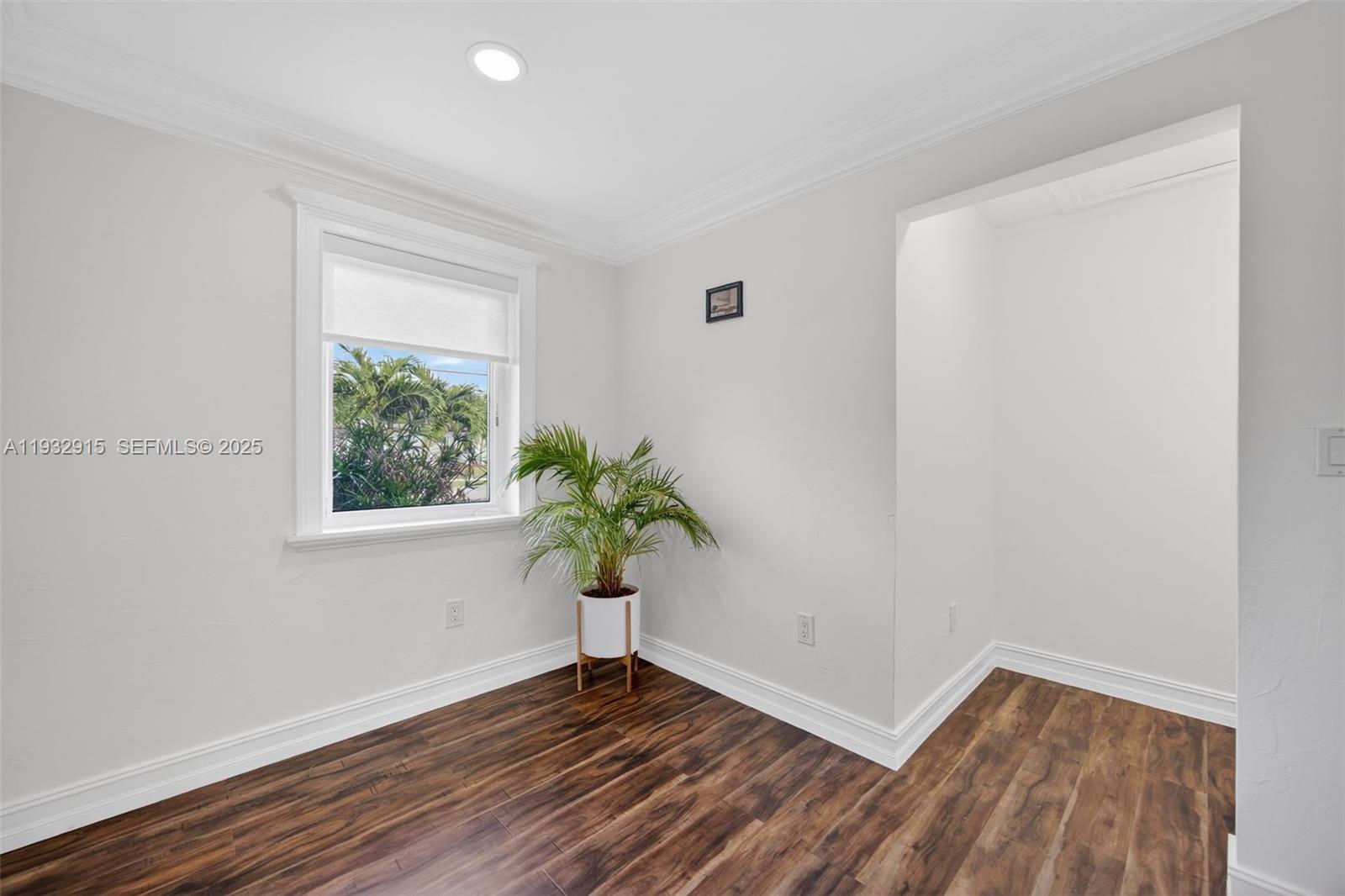 WESTWOOD LAKE 4TH ADDN - Residential