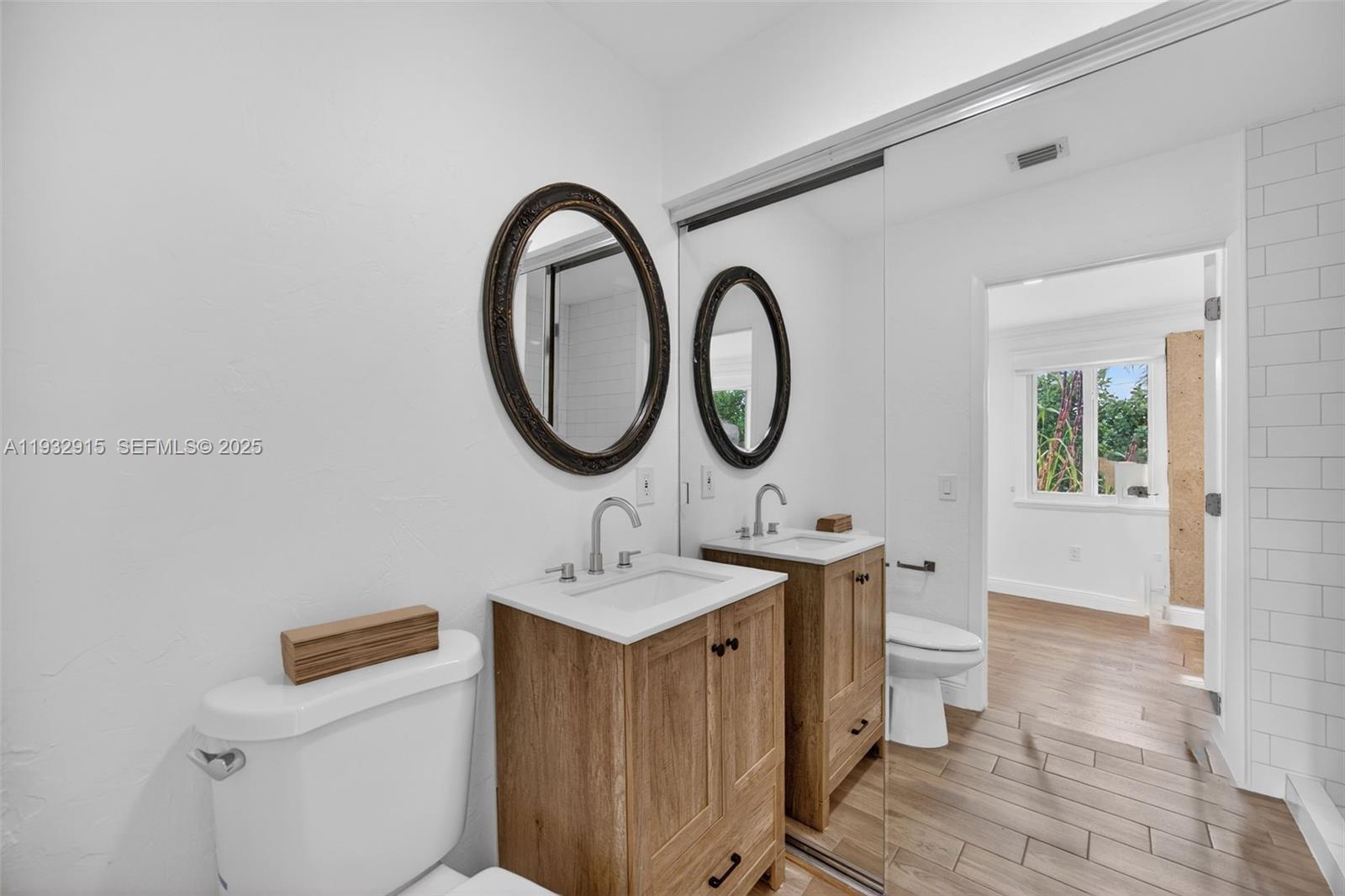 WESTWOOD LAKE 4TH ADDN - Residential