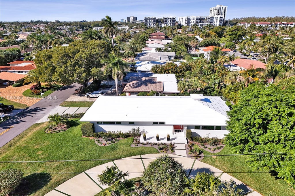 Photo of 1673 Bel Air Ave, Lauderdale By The Sea, FL 33062 (MLS # A11963085)