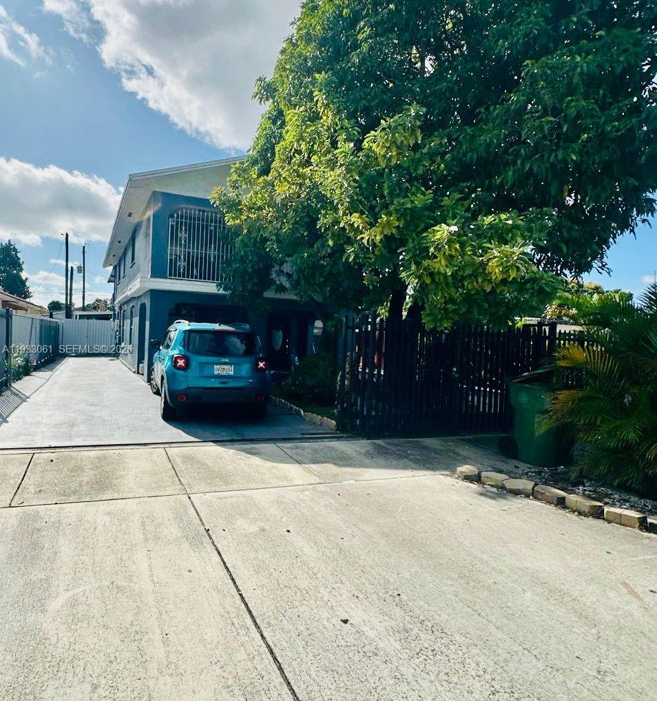 HIALEAH 13TH ADDN AMD PL - Residential