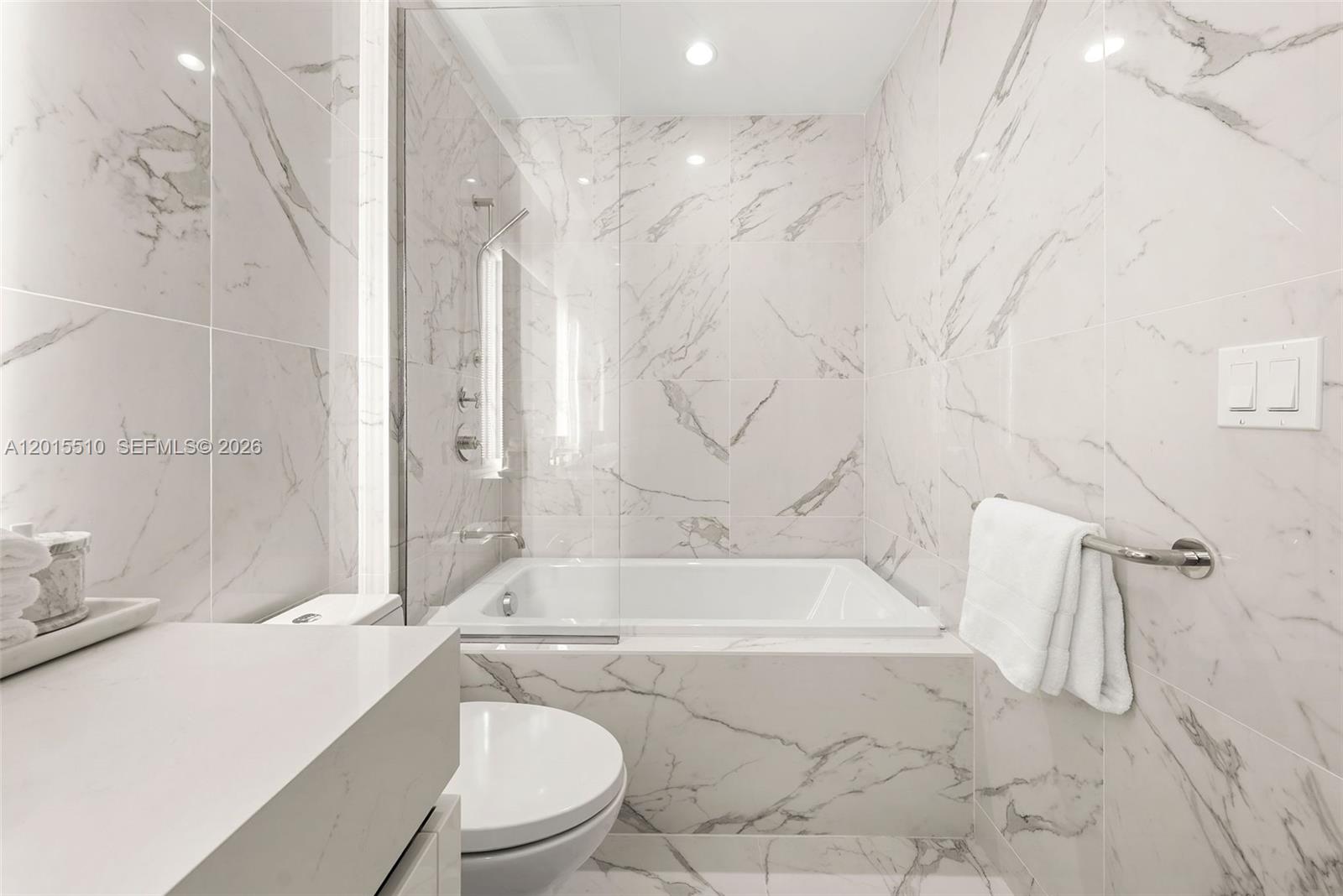 Four Seasons - Residential