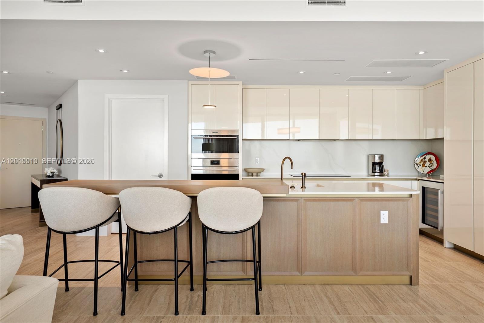 Four Seasons - Residential