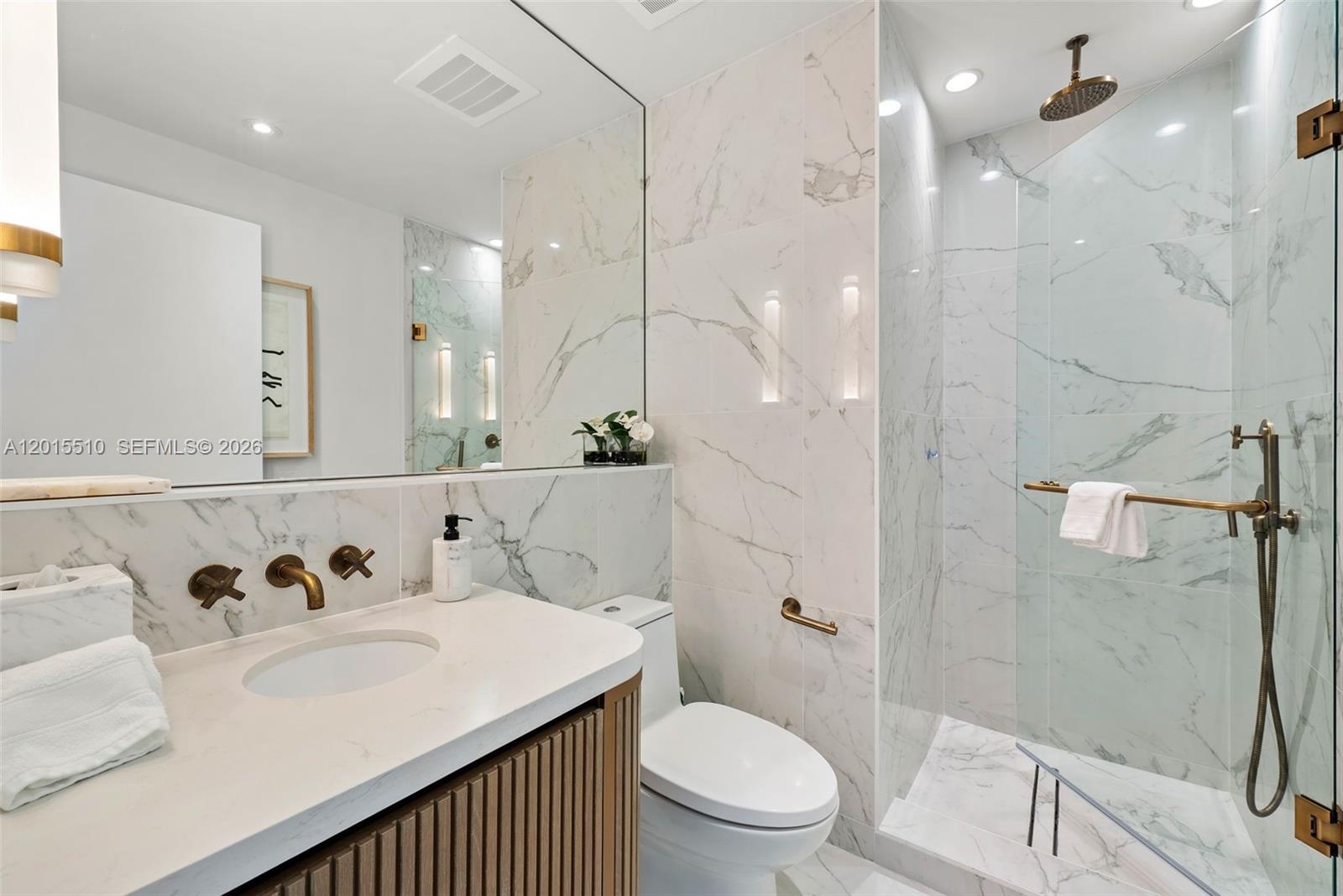 Four Seasons - Residential