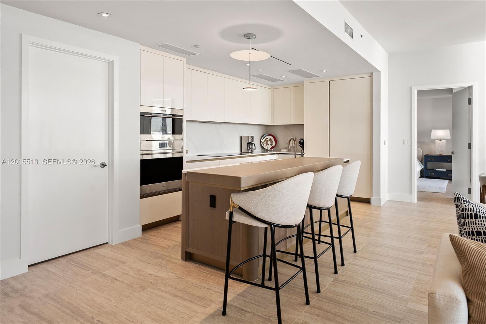 Four Seasons - Residential