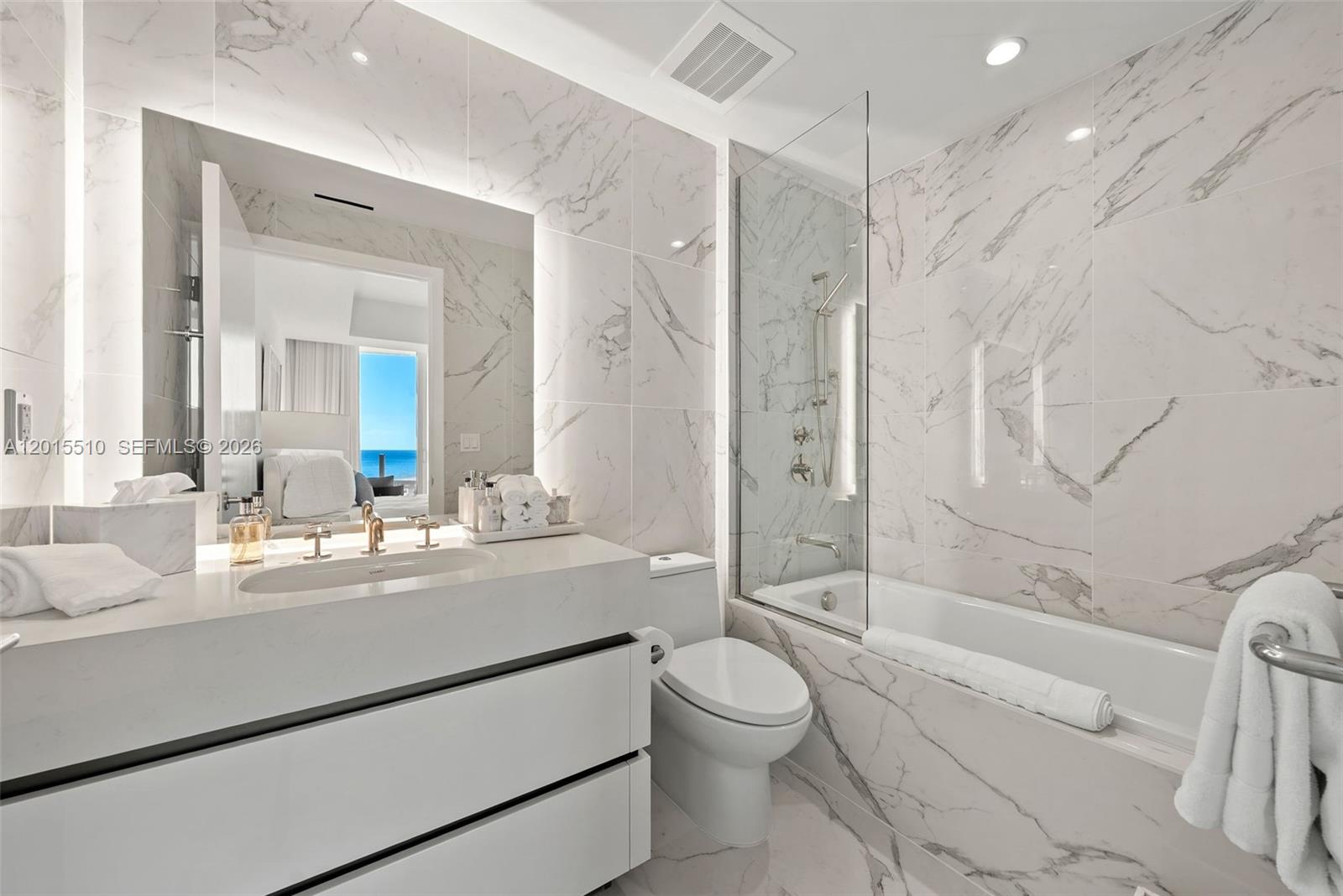 Four Seasons - Residential