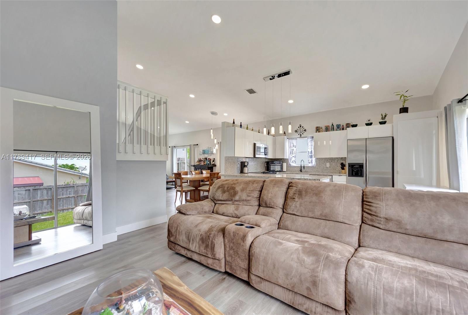 BISCAYNE POINT SOUTH - Residential